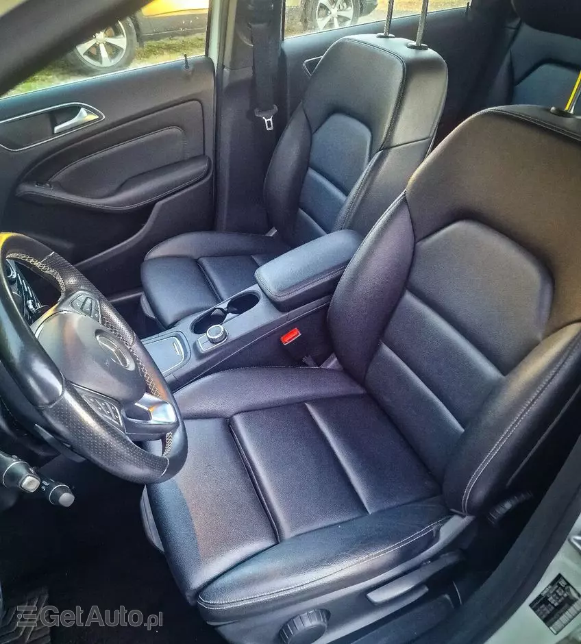 MERCEDES-BENZ Klasa B 250 4-Matic