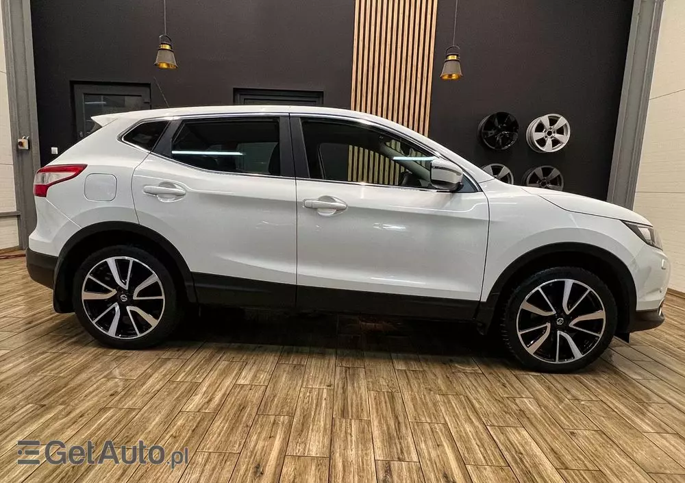 NISSAN Qashqai 1.2 DIG-T Acenta