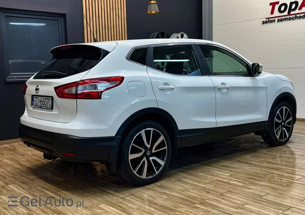 NISSAN Qashqai 1.2 DIG-T Acenta