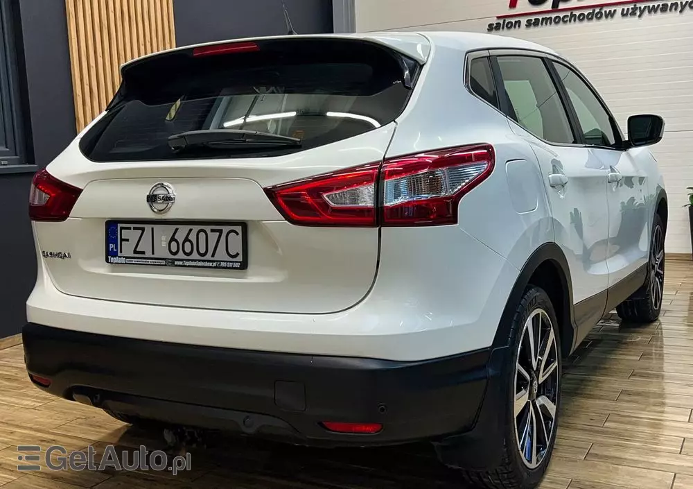 NISSAN Qashqai 1.2 DIG-T Acenta