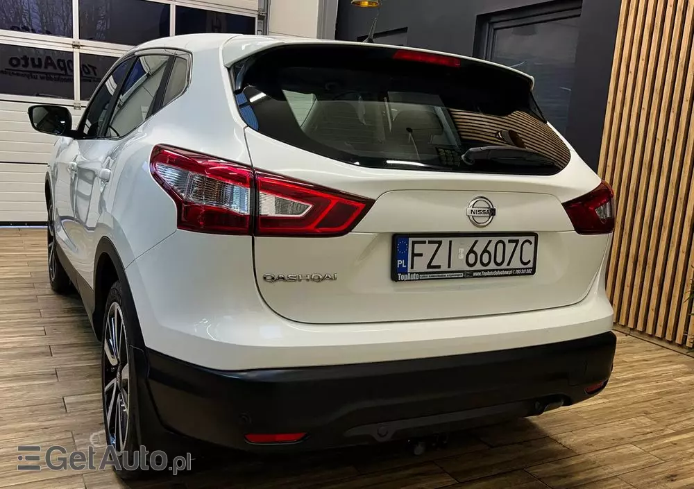 NISSAN Qashqai 1.2 DIG-T Acenta