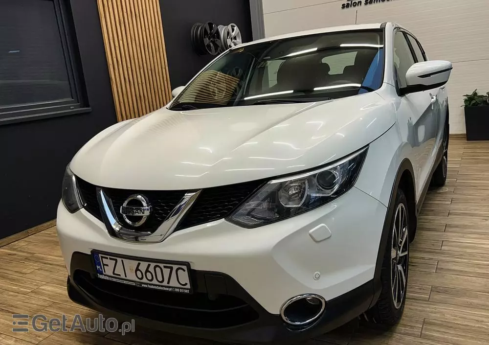 NISSAN Qashqai 1.2 DIG-T Acenta