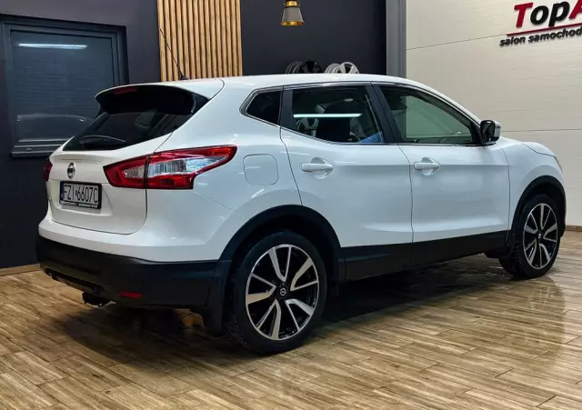 NISSAN Qashqai 1.2 DIG-T Acenta