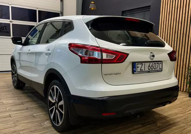 NISSAN Qashqai 1.2 DIG-T Acenta