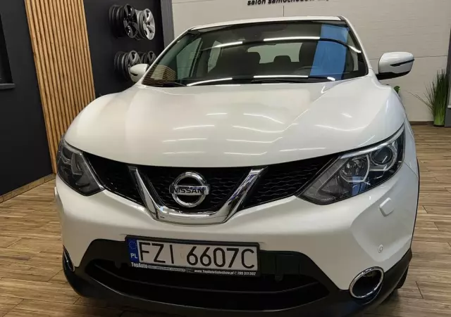 NISSAN Qashqai 1.2 DIG-T Acenta