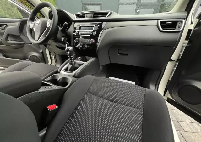 NISSAN Qashqai 1.2 DIG-T Acenta