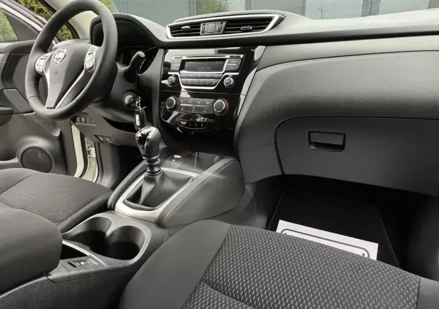 NISSAN Qashqai 1.2 DIG-T Acenta