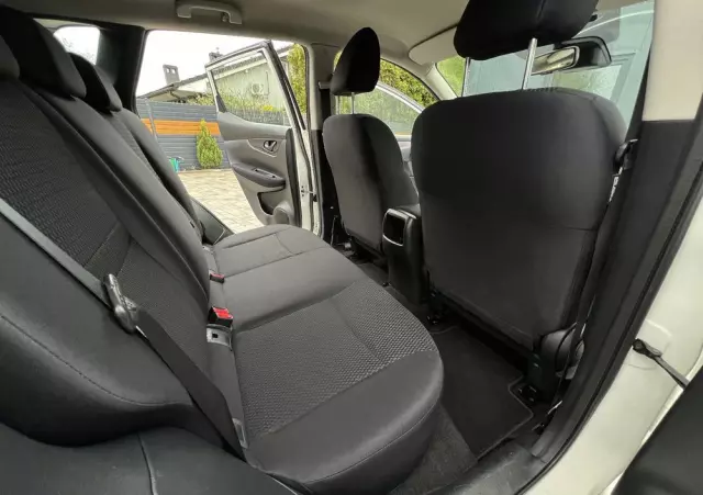 NISSAN Qashqai 1.2 DIG-T Acenta