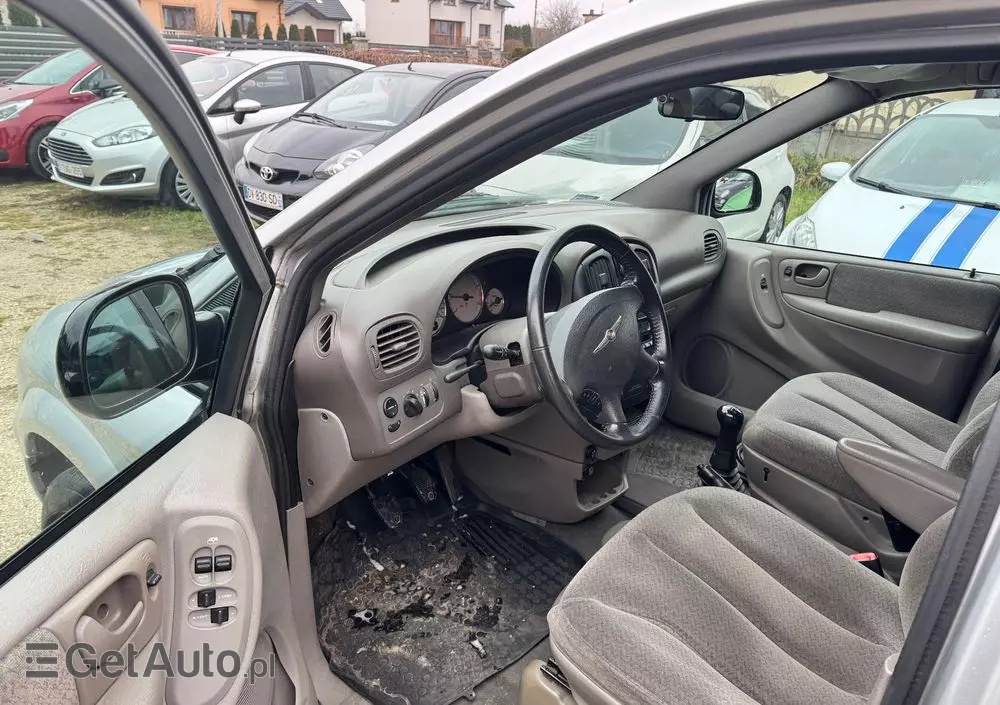 CHRYSLER Voyager 2.5L CRD SE