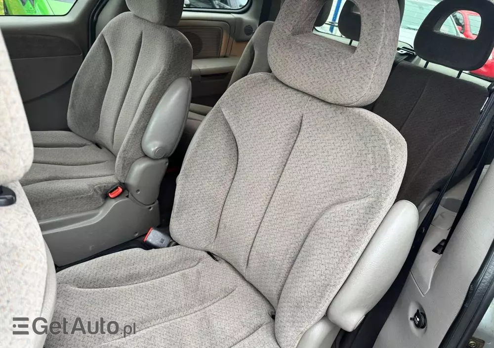 CHRYSLER Voyager 2.5L CRD SE