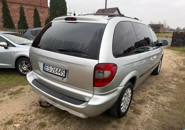 CHRYSLER Voyager 2.5L CRD SE