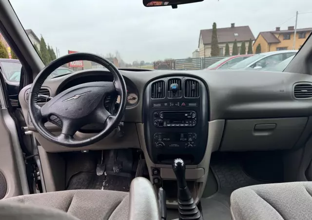CHRYSLER Voyager 2.5L CRD SE