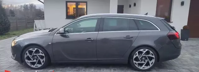 OPEL Insignia 