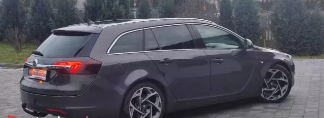OPEL Insignia 