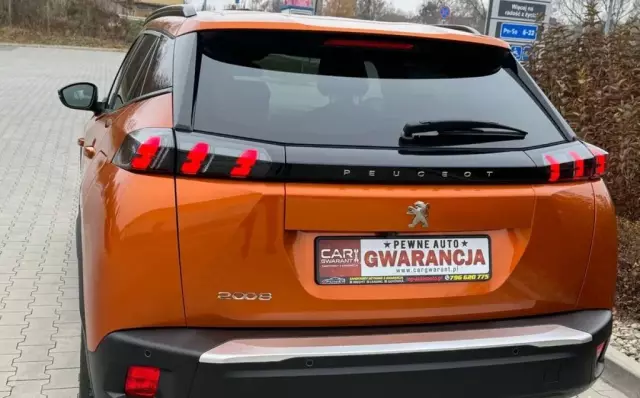 PEUGEOT 2008 