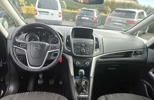 OPEL Zafira 
