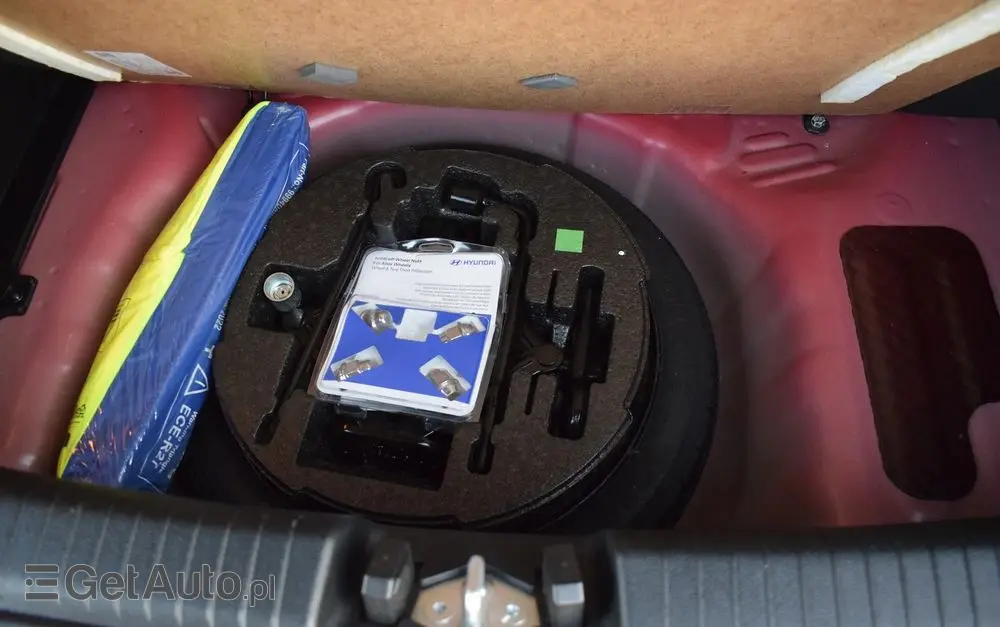 HYUNDAI I10 1.0 Connect & Go