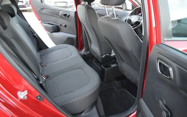 HYUNDAI I10 1.0 Connect & Go