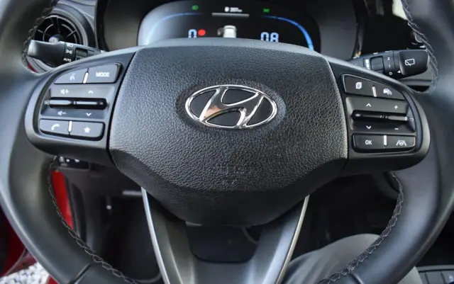 HYUNDAI I10 1.0 Connect & Go