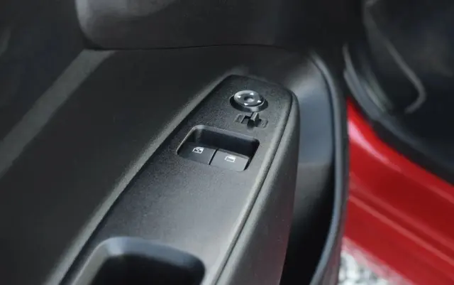 HYUNDAI I10 1.0 Connect & Go