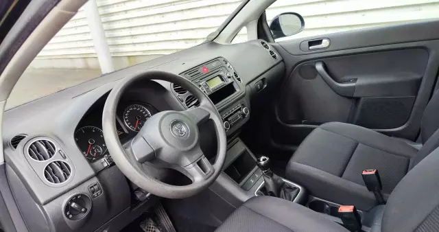 VOLKSWAGEN Golf Plus 