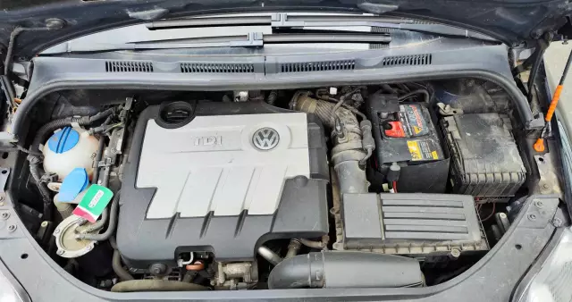 VOLKSWAGEN Golf Plus 