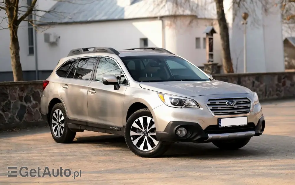 SUBARU Outback 
