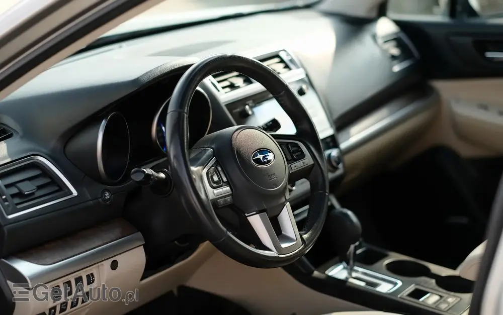 SUBARU Outback 