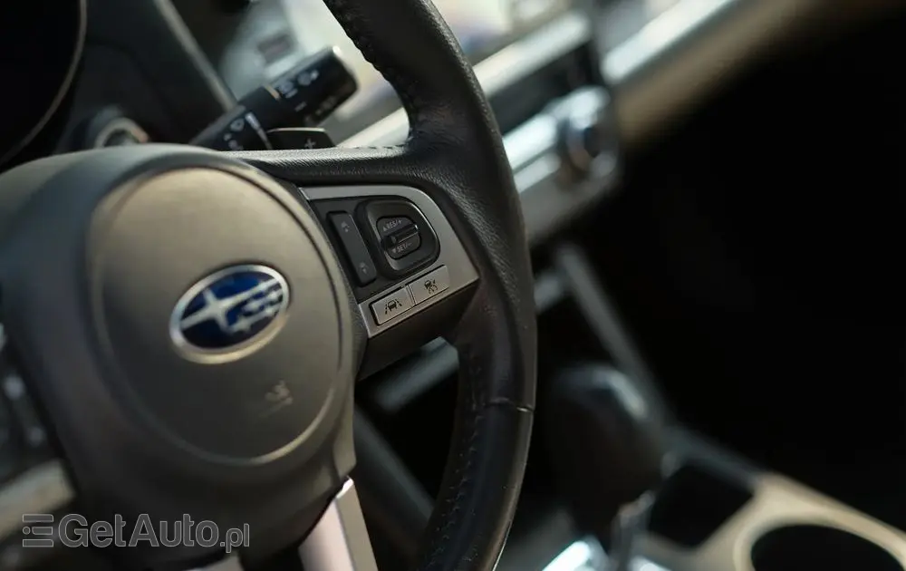 SUBARU Outback 