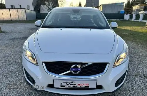 VOLVO C30 