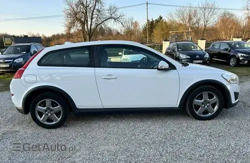 VOLVO C30 