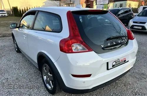VOLVO C30 