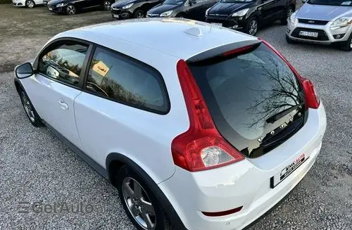 VOLVO C30 
