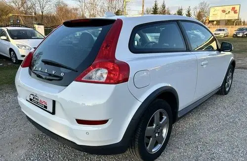 VOLVO C30 