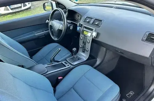 VOLVO C30 