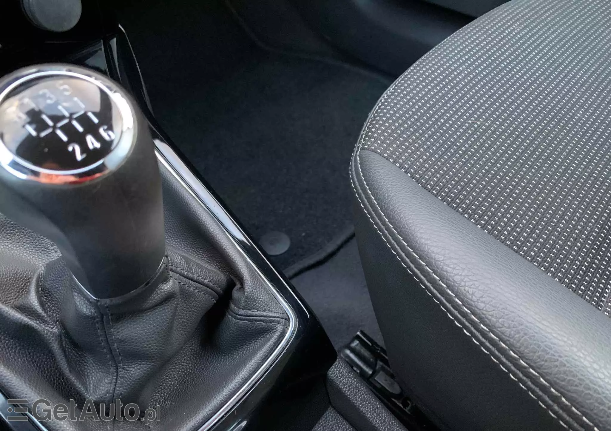 OPEL Astra GTC 1.7 CDTI DPF (119g) Sport