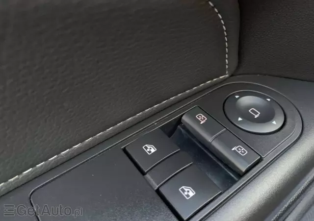 OPEL Astra GTC 1.7 CDTI DPF (119g) Sport