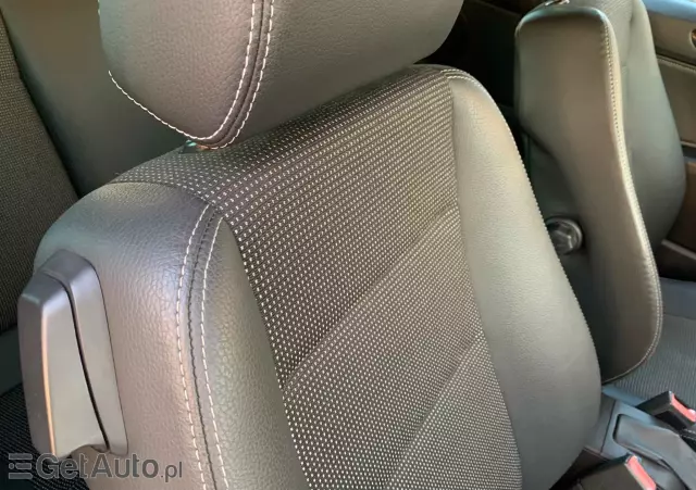 OPEL Astra GTC 1.7 CDTI DPF (119g) Sport