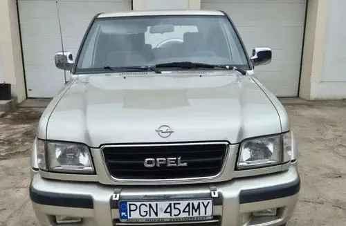 OPEL Monterey 