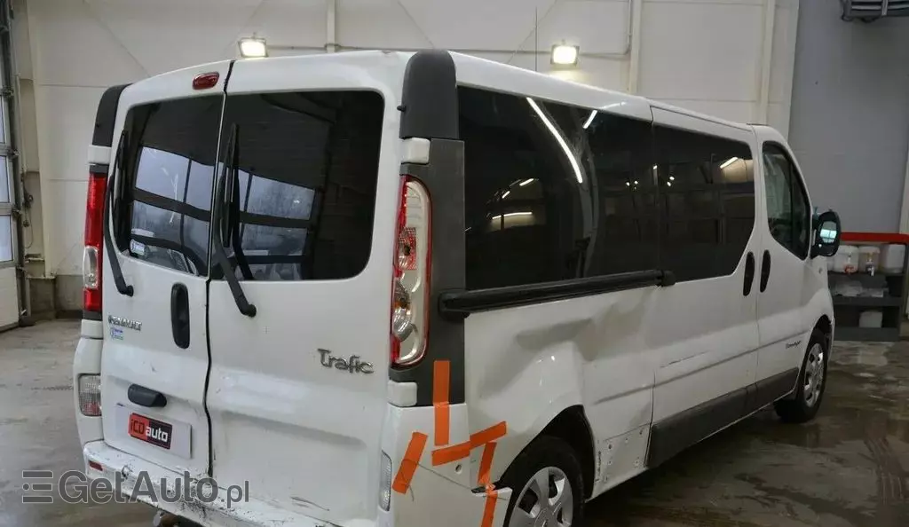 RENAULT Trafic 