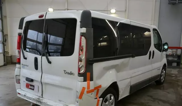 RENAULT Trafic 