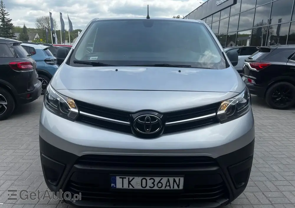 TOYOTA PROACE 