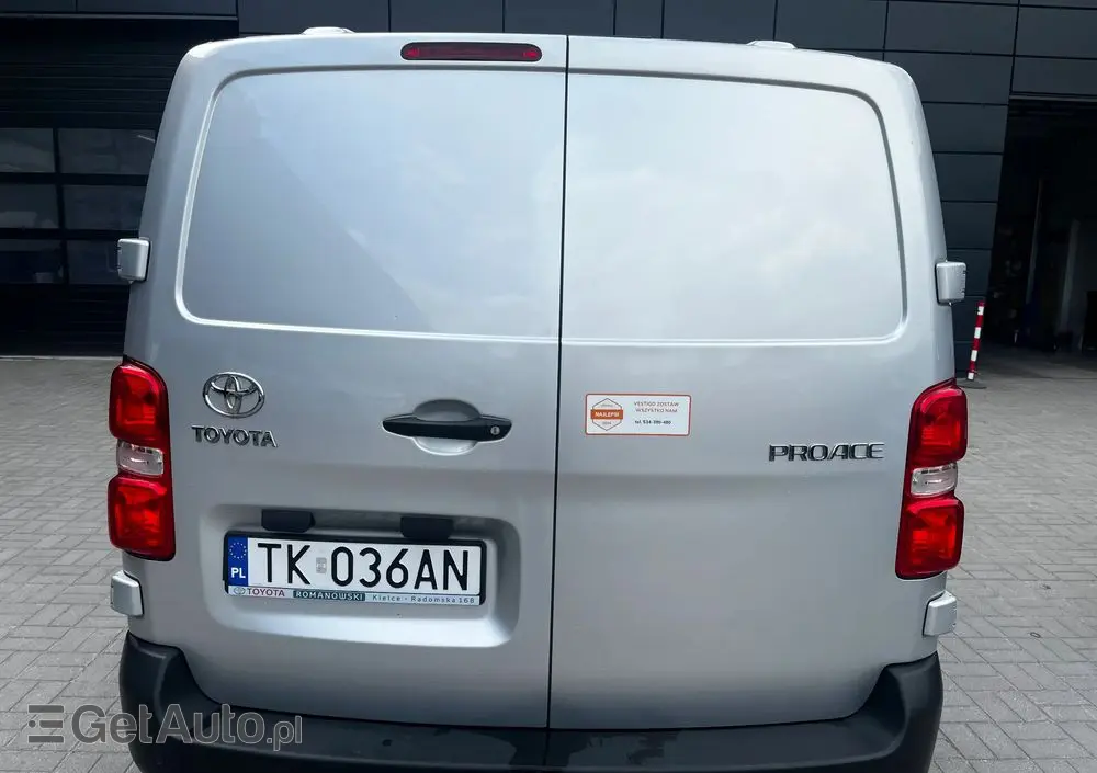TOYOTA PROACE 
