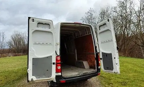 VOLKSWAGEN Crafter 