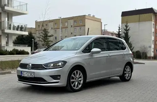 VOLKSWAGEN Golf Sportsvan 