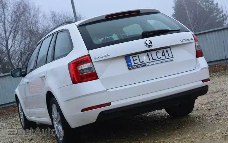 SKODA Octavia 1.6 TDI SCR Style