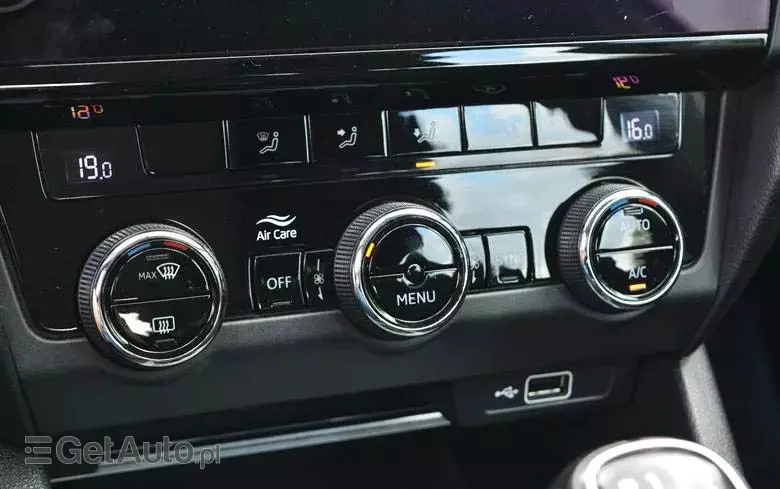 SKODA Octavia 1.6 TDI SCR Style