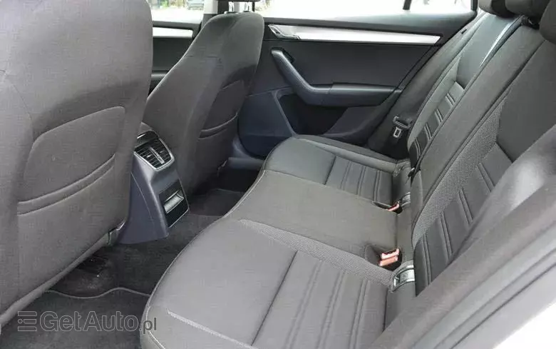 SKODA Octavia 1.6 TDI SCR Style