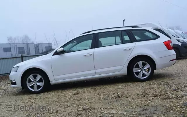 SKODA Octavia 1.6 TDI SCR Style