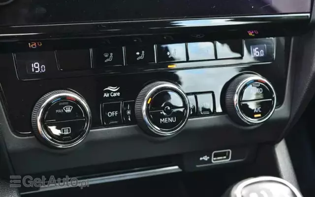 SKODA Octavia 1.6 TDI SCR Style